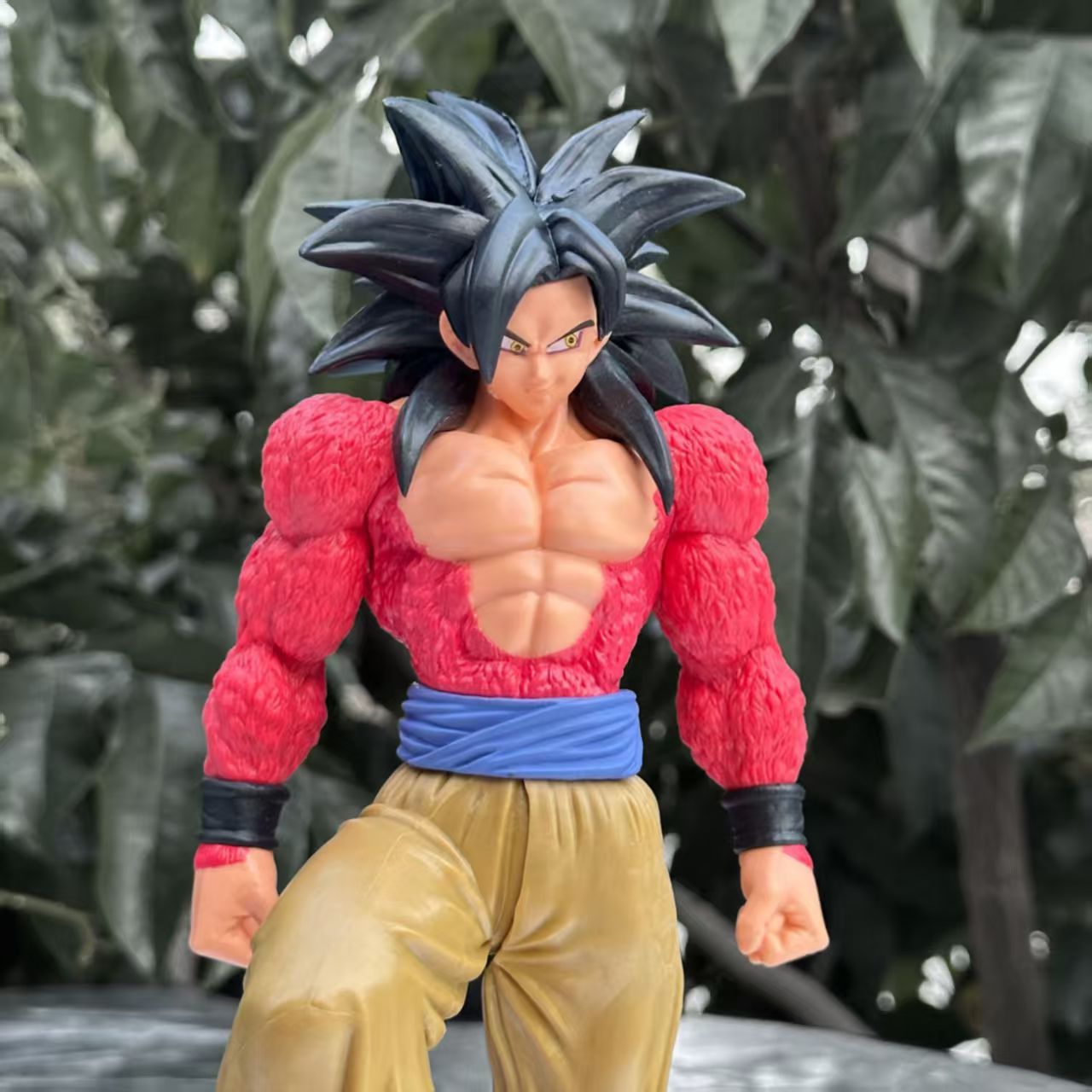 DRAGON BALL GT "GOKU SUPER SAIYAN 4" PREMIUM VINYL FIGURE