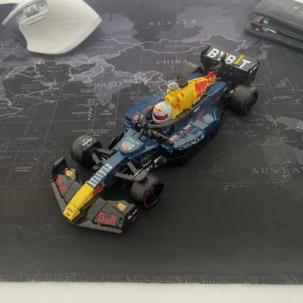 Oracle Red Bull Racing F1 Building Set – Speed Champions Race Car Model (251 Pieces)
