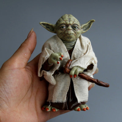MASTER YODA COLLECTIBLE ACTION FIGURE