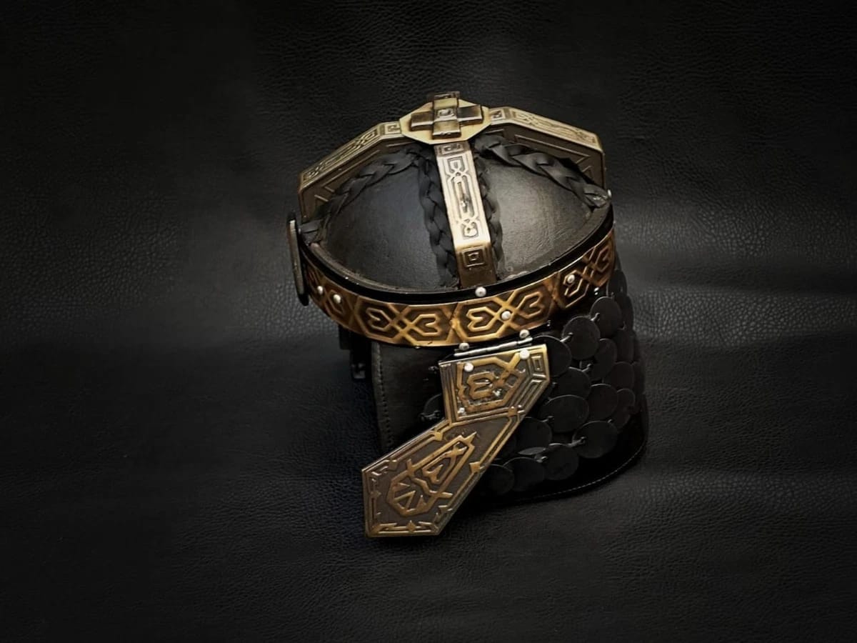 Gimli Dwarf Helmet Replica – Lord of the Rings Collectible Armor | Geekzilla