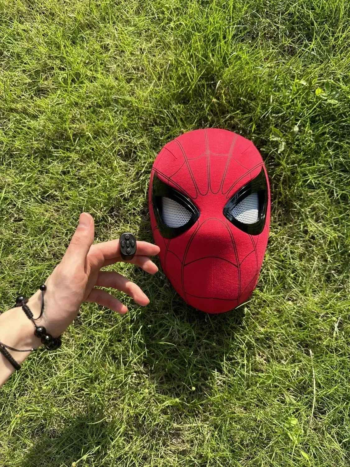 Spider Man Cosplay Head Mask – 1:1 Scale (Life-Size) with Moving Eyes – Electronic & Manual Versions