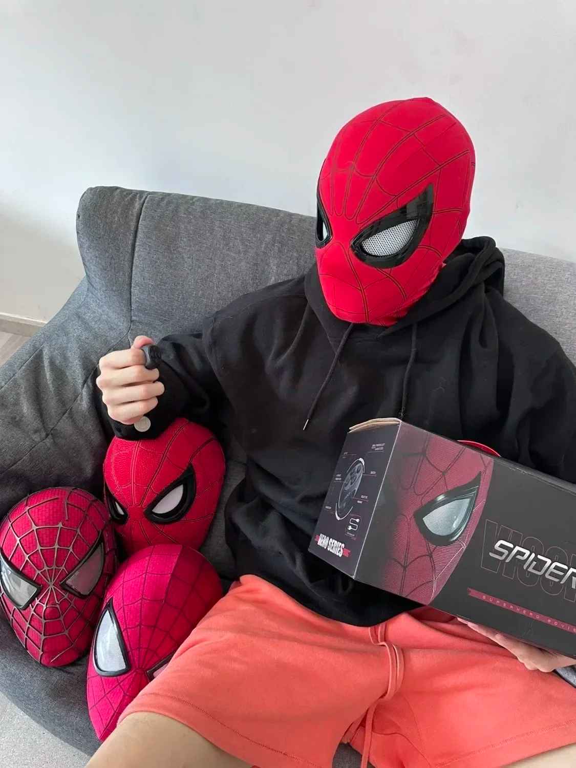 Spider Man Cosplay Head Mask – 1:1 Scale (Life-Size) with Moving Eyes – Electronic & Manual Versions