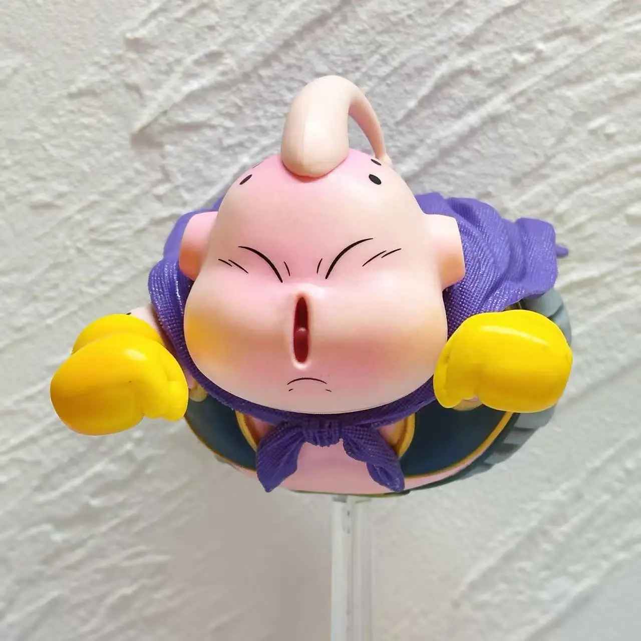 Dragon Ball Z Majin Buu Action Figure – Chibi Levitating Flight Pose Statue, Innocent Fat Buu Premium Anime Collectible Figurine with Display Stand