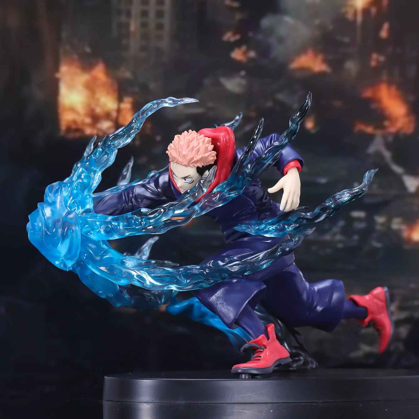 Jujutsu Kaisen Yuji Itadori Cursed Energy Action Figure – 16cm Anime Statue