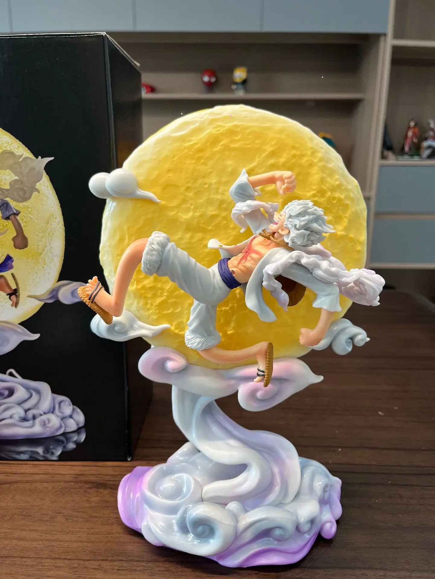 Luffy Rush To The Moon Lamp Figurine