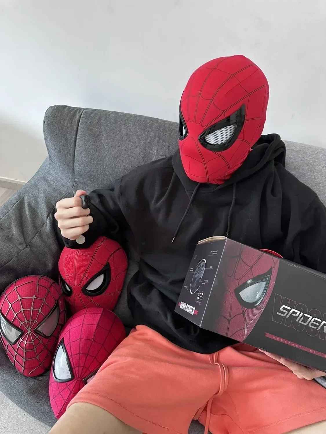 Spider Man Cosplay Head Mask – 1:1 Scale (Life-Size) with Moving Eyes – Electronic & Manual Versions