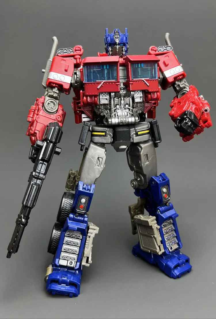 Transformers 2-in-1 Transforming Action Figures – Premium Alloy Edition Optimus Prime, Bumblebee, & Tank Megatron Convertible Robot-to-Vehicle