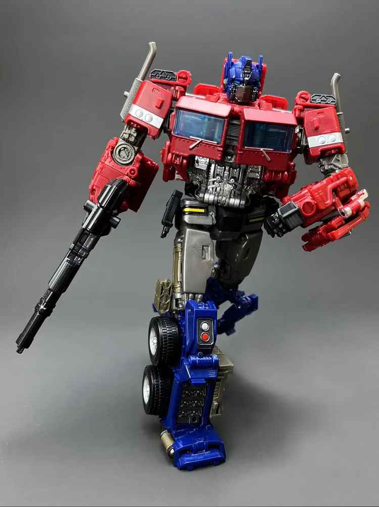 Transformers 2-in-1 Transforming Action Figures – Premium Alloy Edition Optimus Prime, Bumblebee, & Tank Megatron Convertible Robot-to-Vehicle