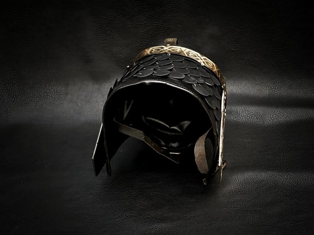 Gimli Dwarf Helmet Replica – Lord of the Rings Collectible Armor | Geekzilla