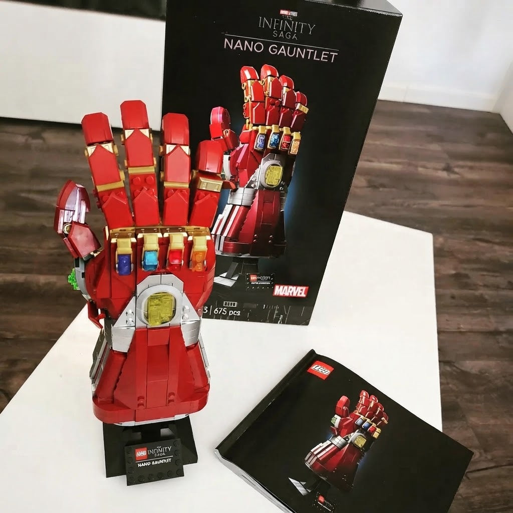 Marvel Avengers Nano Gauntlet Building Set – Infinity Saga Collector Model (675 Pieces)