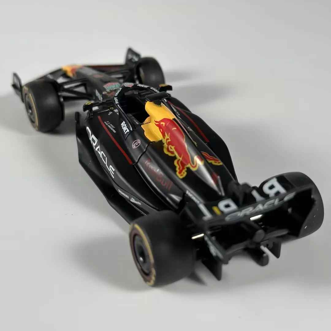 Oracle Red Bull Racing F1 Car Collectible – Premium Diecast Model
