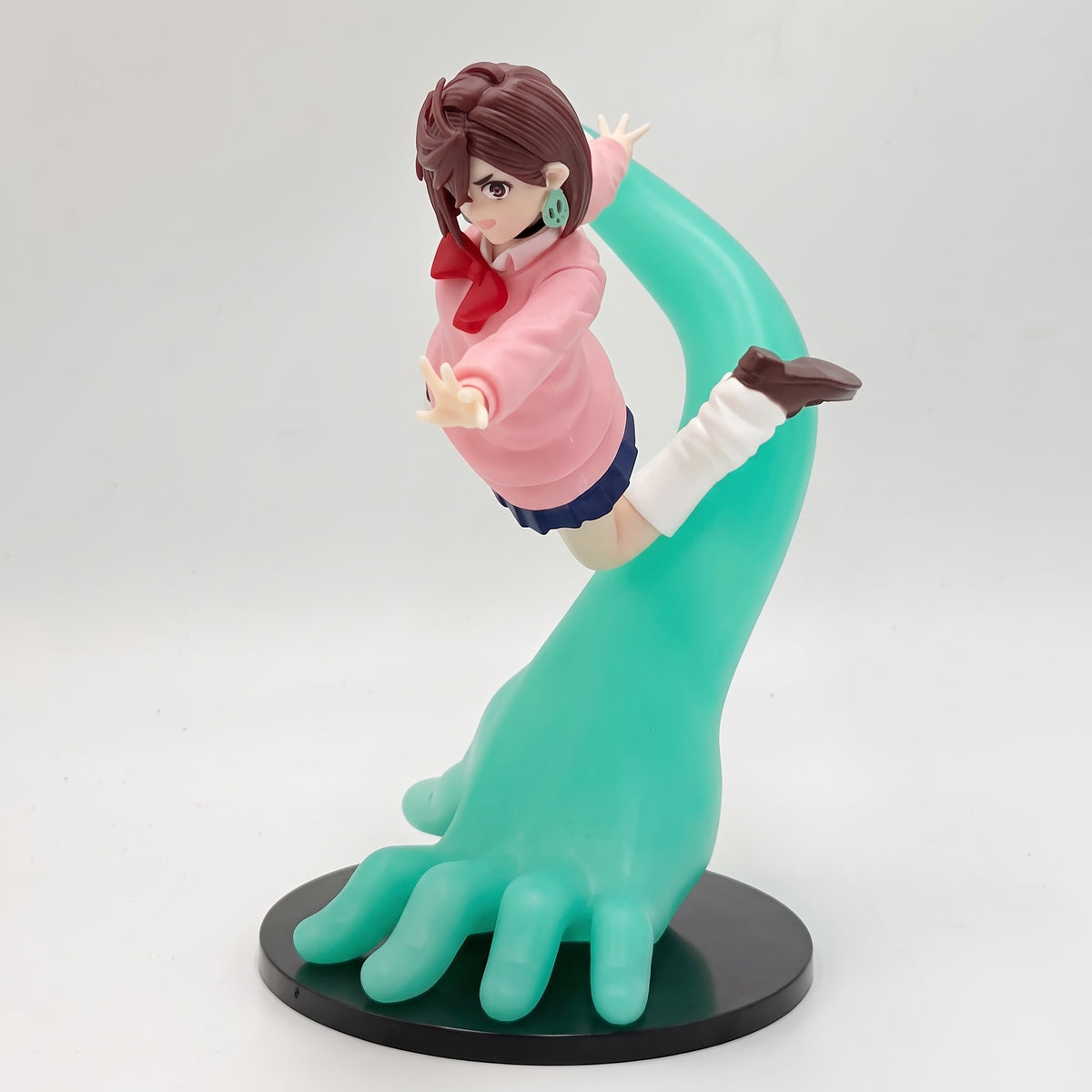Dandadan Momo Ayase Action Figure | Spectral Hand Base Anime Statue