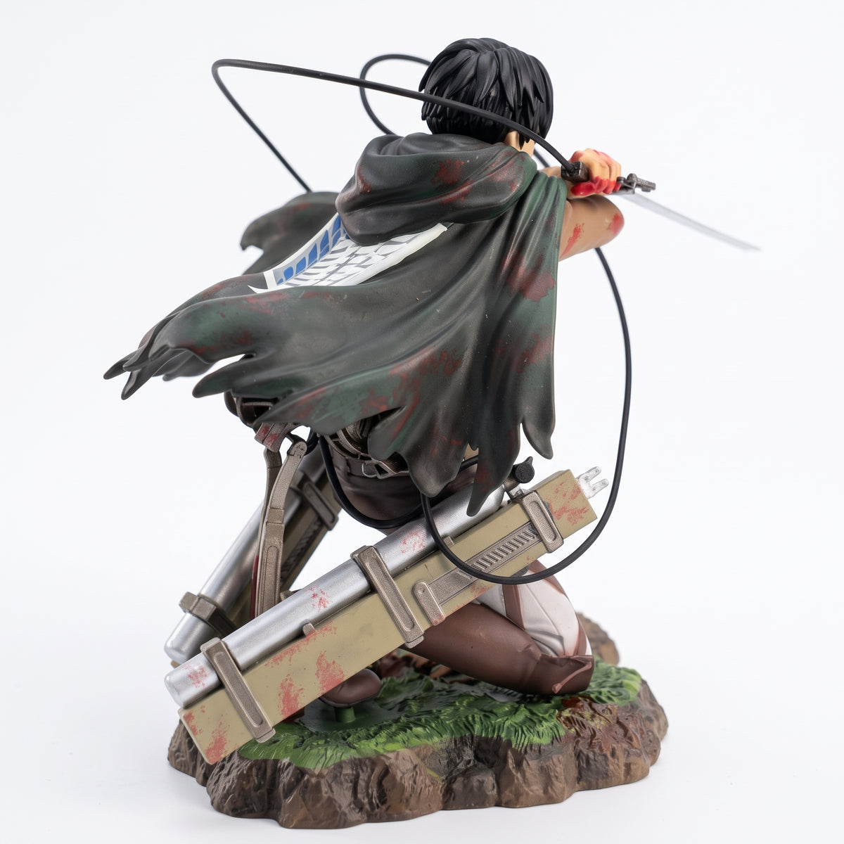 Attack on Titan Captain Levi Ackerman Battle Figure | ODM Gear Statue