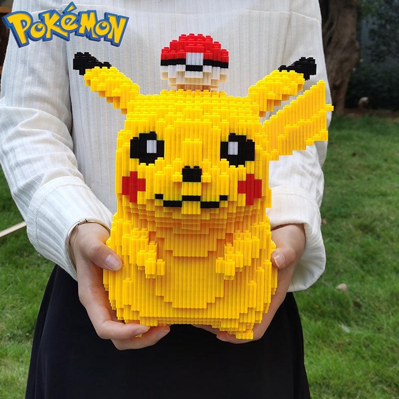 Pokémon Pikachu & Poké Ball DIY Micro Building Blocks Kit | Geekzilla