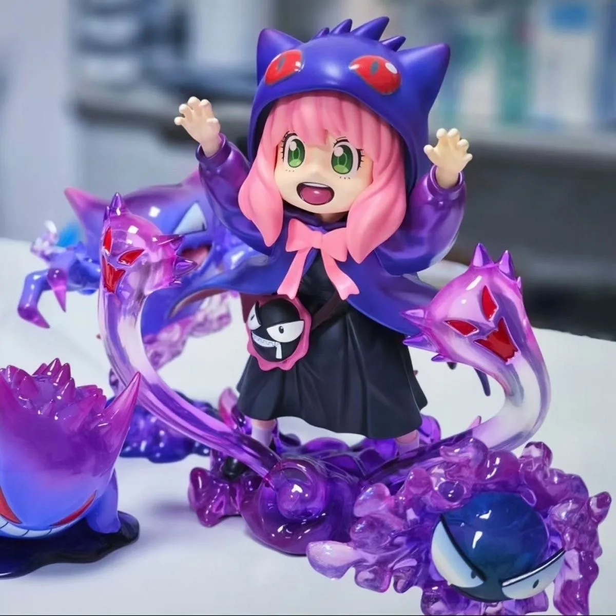 Spy x Family Anya Cosplay Pokémon Gengar Figure – Anya Forger in Gengar Hoodie Statue, Premium Anime Crossover Collectible Toy