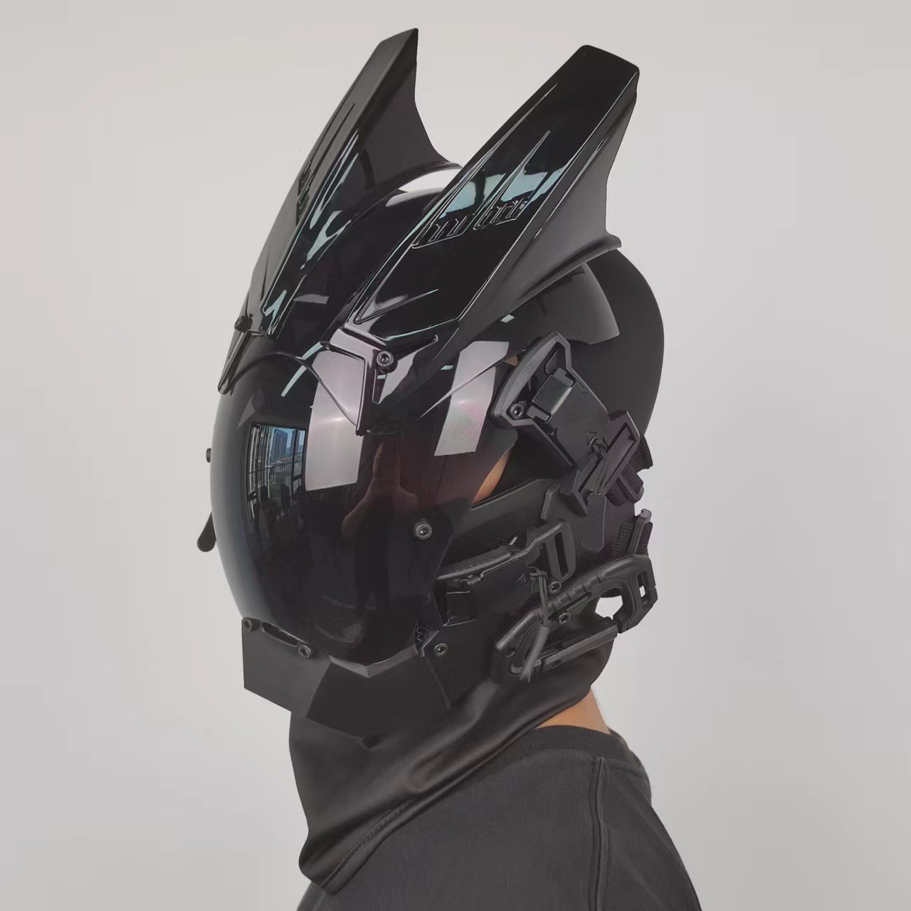 Futuristic Cyberpunk Techwear Mask – Tactical Sci-Fi Helmet, Edge Runner Cosplay Mecha Headgear with Tinted Visor