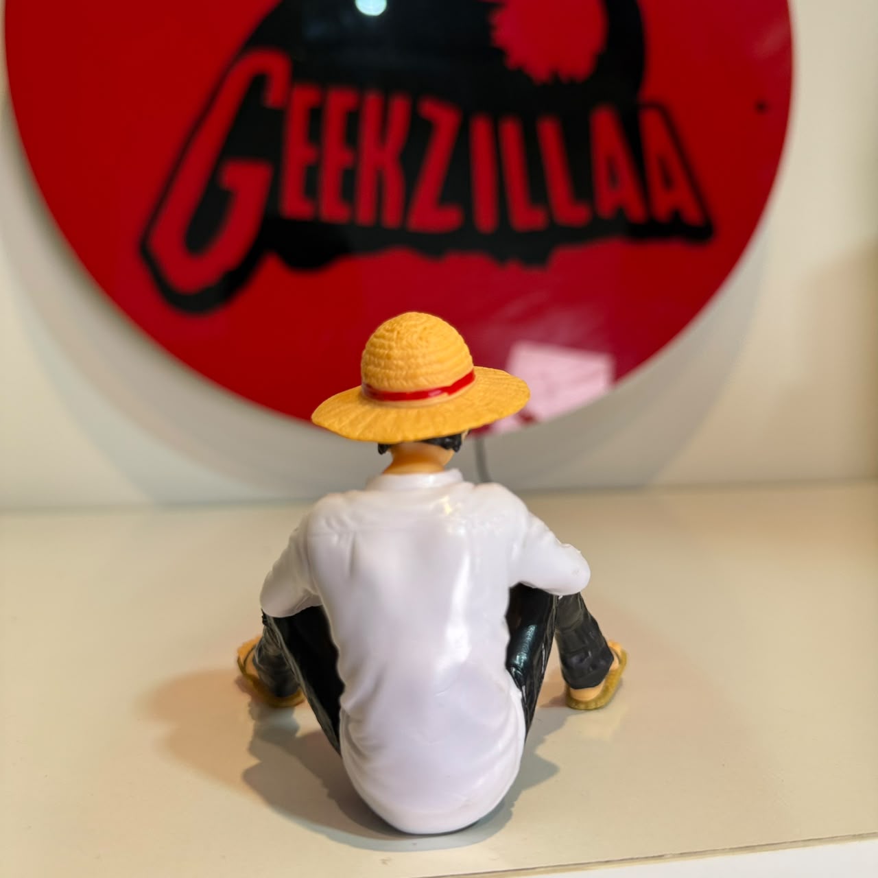 One Piece Monkey D. Luffy Sitting Pose Figurine – Chill & Iconic Anime Collectible