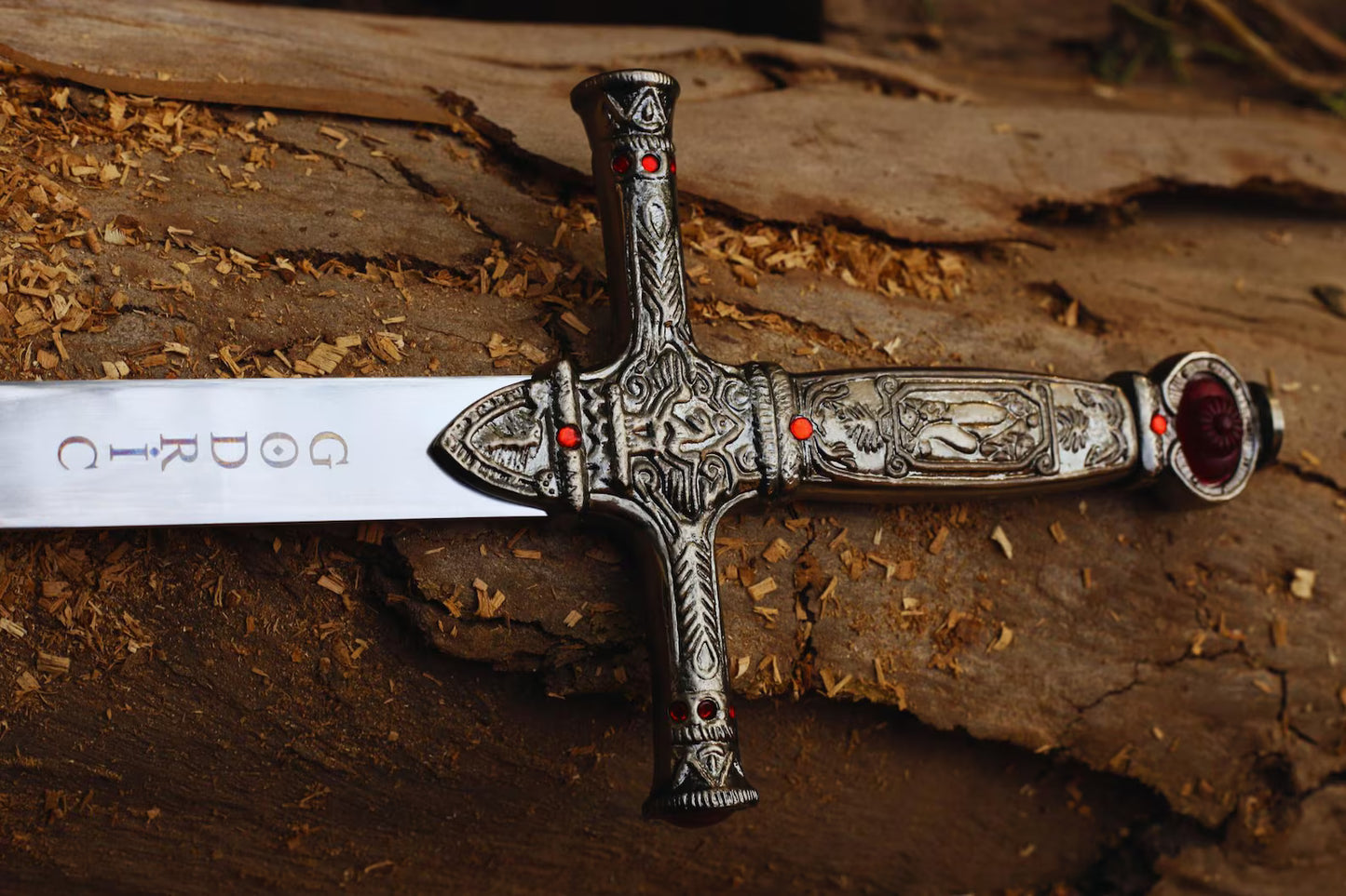 Harry Potter "Sword of Gryffindor" Replica – Premium Godric Gryffindor Metal Blade