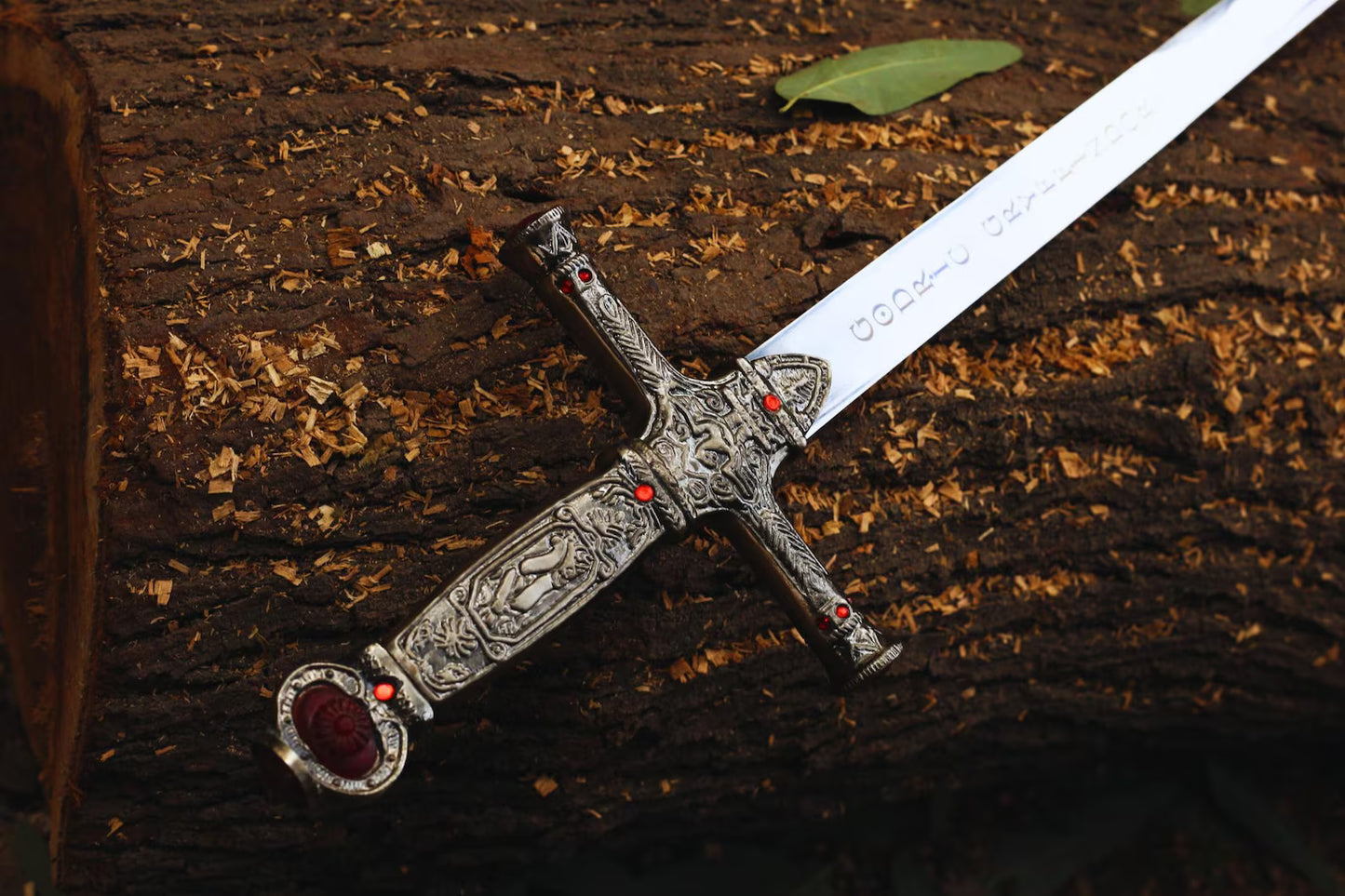 Harry Potter "Sword of Gryffindor" Replica – Premium Godric Gryffindor Metal Blade
