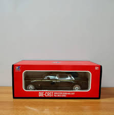 Rolls-Royce Luxury Metal Diecast Model Car – Simulation Sound & Light Pull-Back Edition | Geekzilla