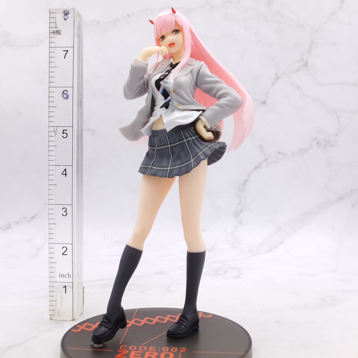 ZERO TWO SCHOOL UNIFORM COLLECTIBLE FIGURE