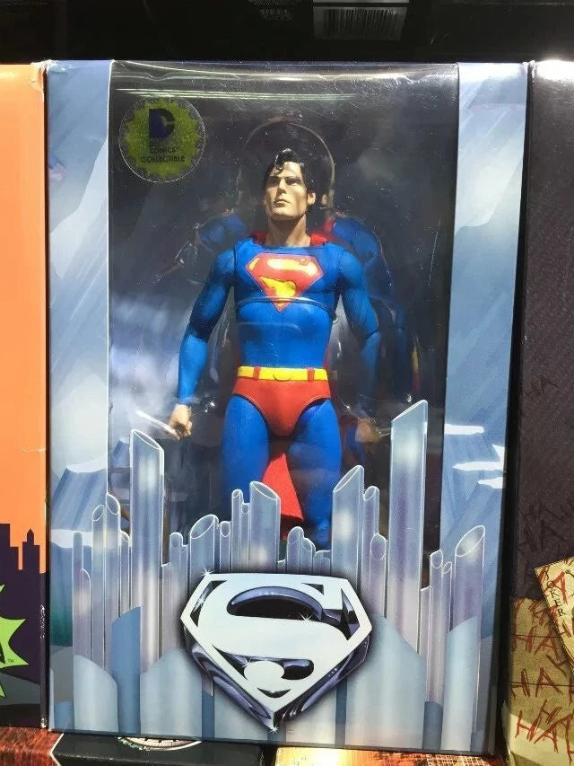 SUPERMAN CLASSIC COLLECTIBLE ACTION FIGURE