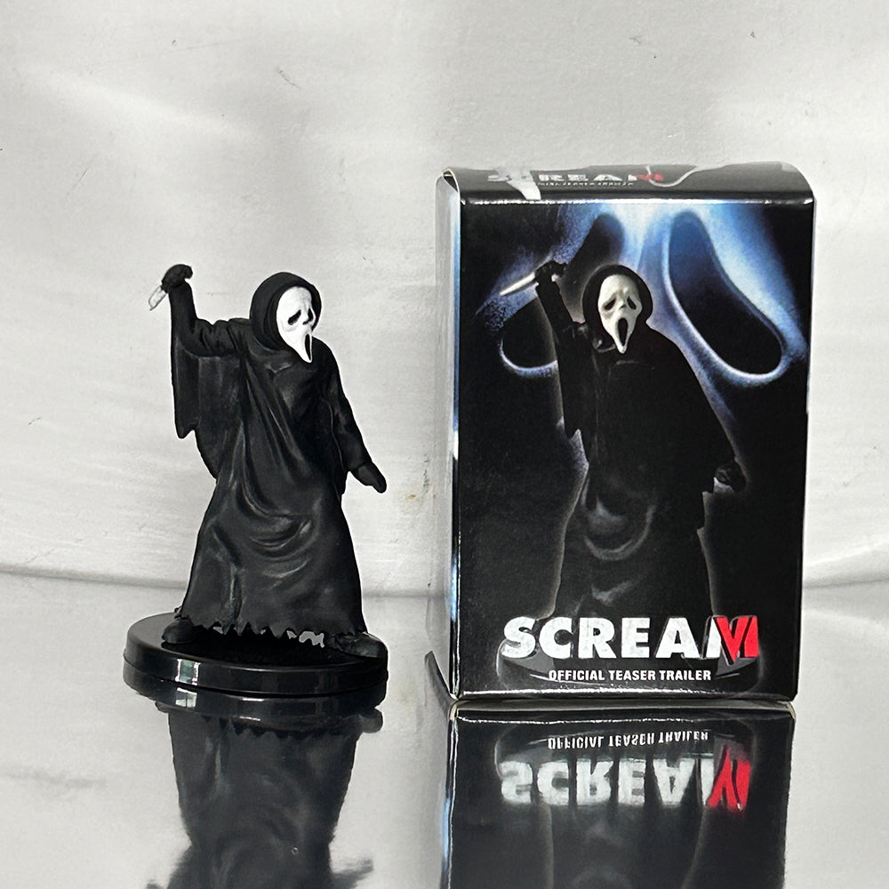 Scream Ghostface Collectible Figure – Classic Horror Slasher Desk Statue